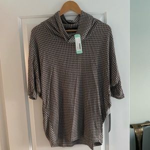 NWT Laila Jayde(Stitch Fix brand)CowlNeck Top-sz M